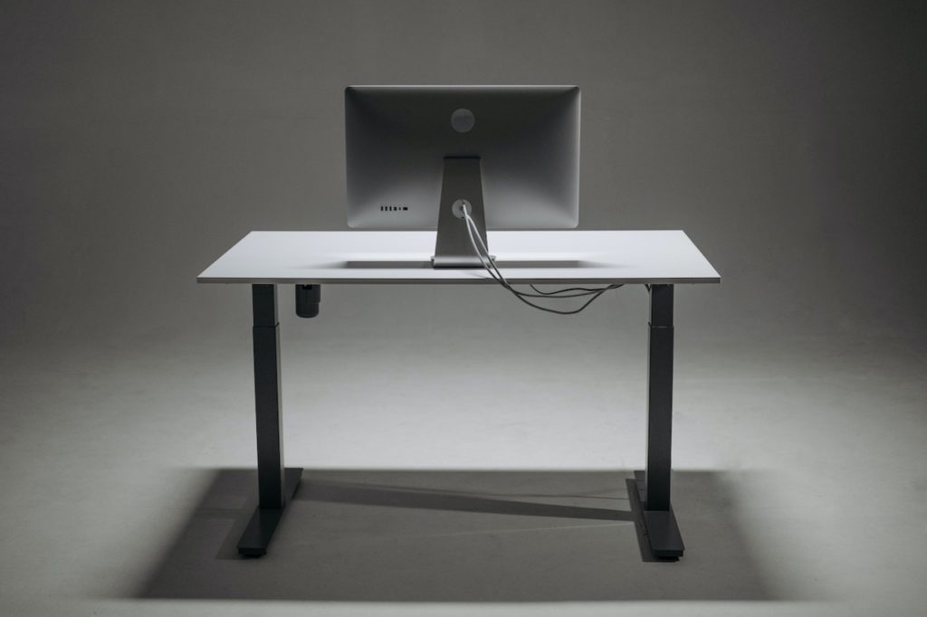 Bureau élévateur électrique DRIPEX 140x60 cm - Plateau de Jeu