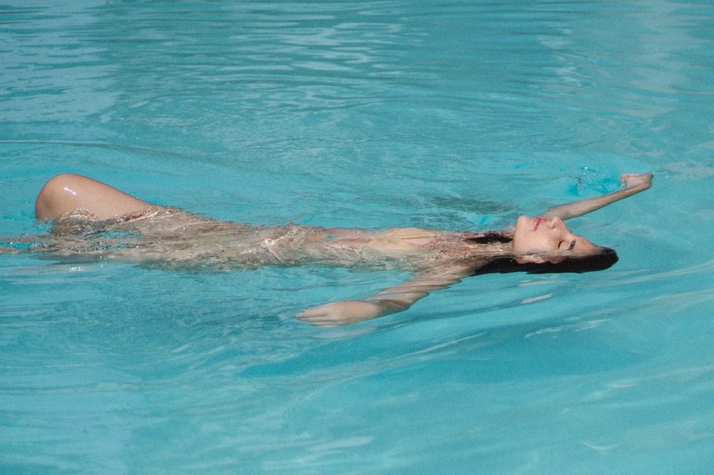 Les 9 meilleures piscines de bronzage personnelles et lits flottants gonflables