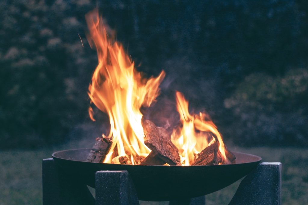 Les meilleurs braseros plancha et braseros barbecue à installer dans votre jardin ou sur votre terrasse