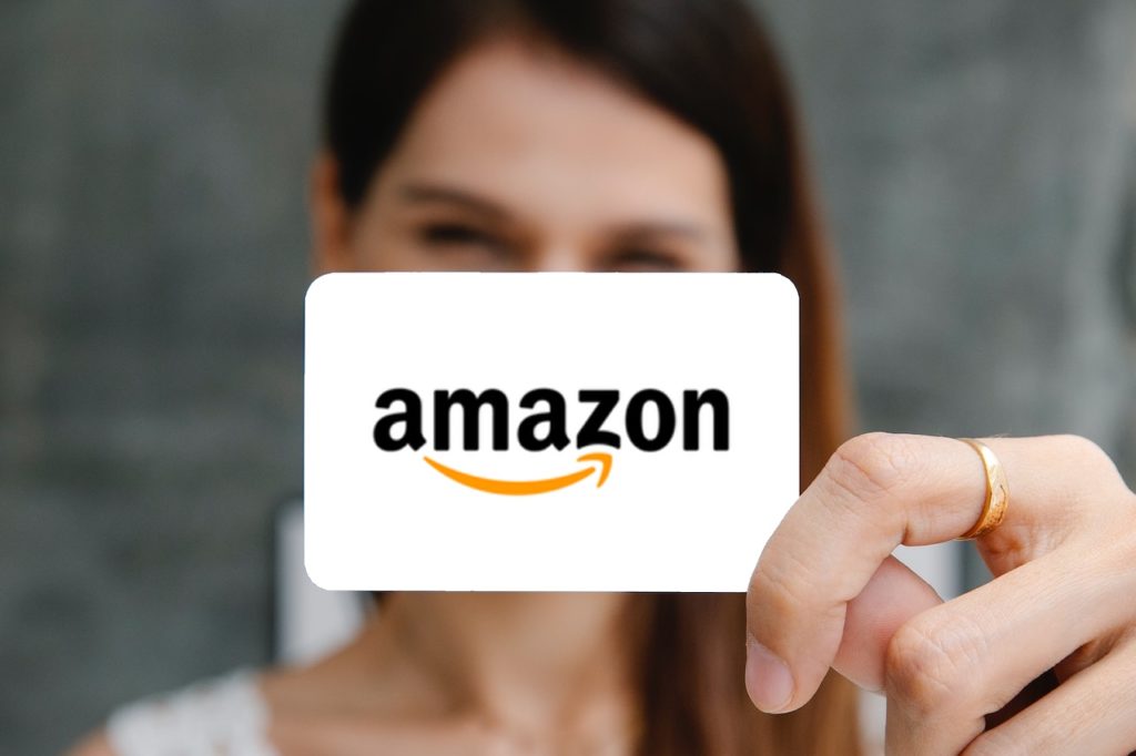 Carte Cadeau Amazon : La meilleure carte cadeau à offrir ! En plus d'être une excellente idée cadeau, c'est le cadeau universel idéal pour toutes les occasions !