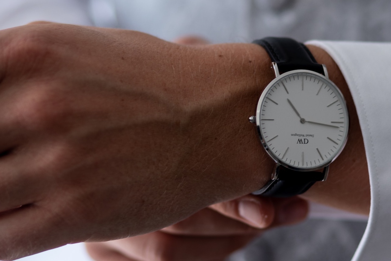 Les meilleures montres homme tendance abordable à offrir