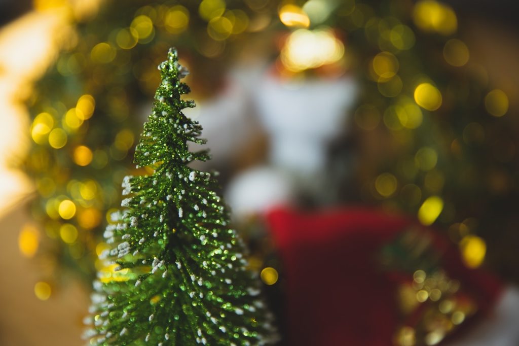 Les meilleurs Sapins de Noël Artificiels, les plus réalistes pour une belle décoration authentique et pratique à l'effet naturel